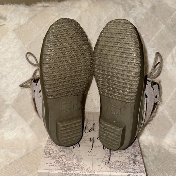 Khombu 7 KERI Green Taupe Short Winter Duck Booties - Picture 9 of 15